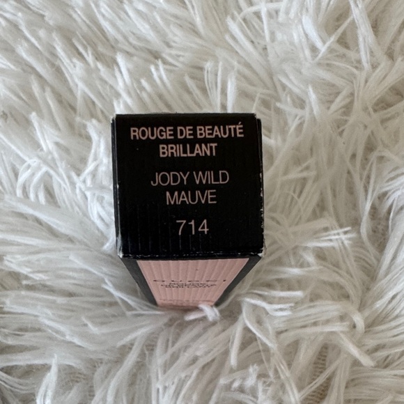 Gucci Rouge de Beauté Brillant Lipstick - 714 Mauve - Picture 2 of 2